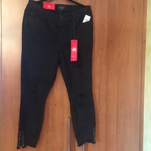 Black skinny ripped jeans